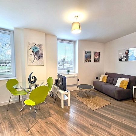 The Post House One By Fortuna Property Gloucester Eksteriør billede