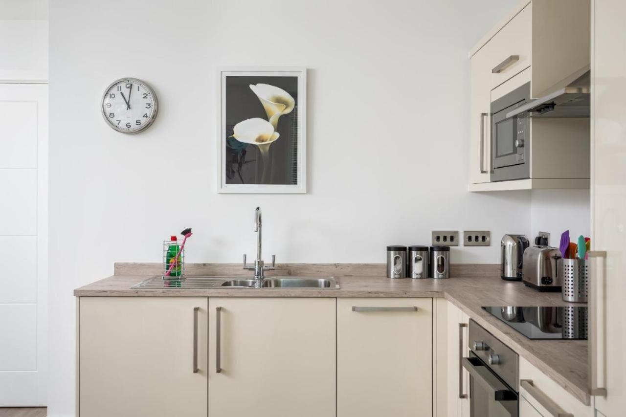 The Post House One By Fortuna Property Gloucester Eksteriør billede