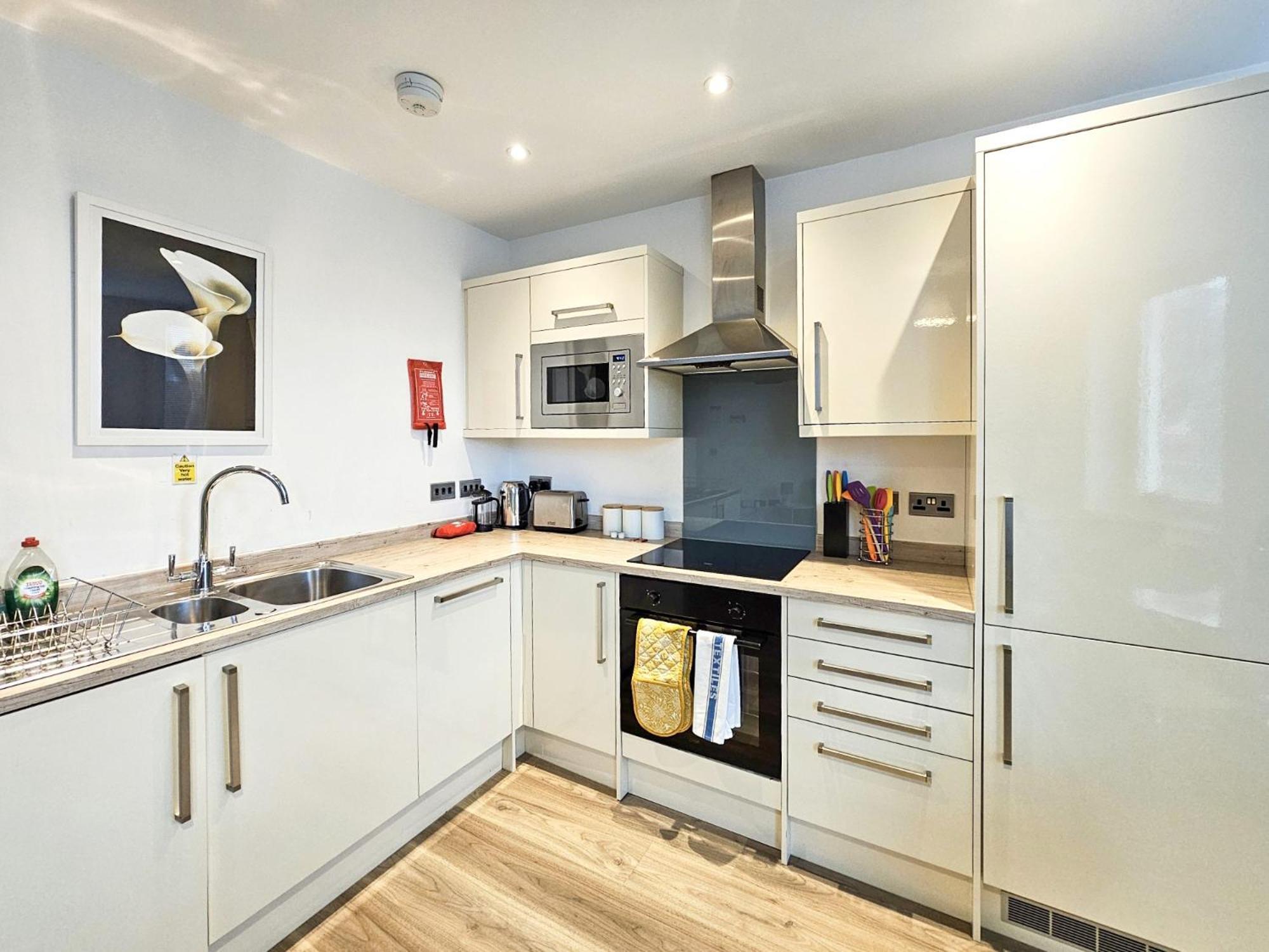 The Post House One By Fortuna Property Gloucester Eksteriør billede