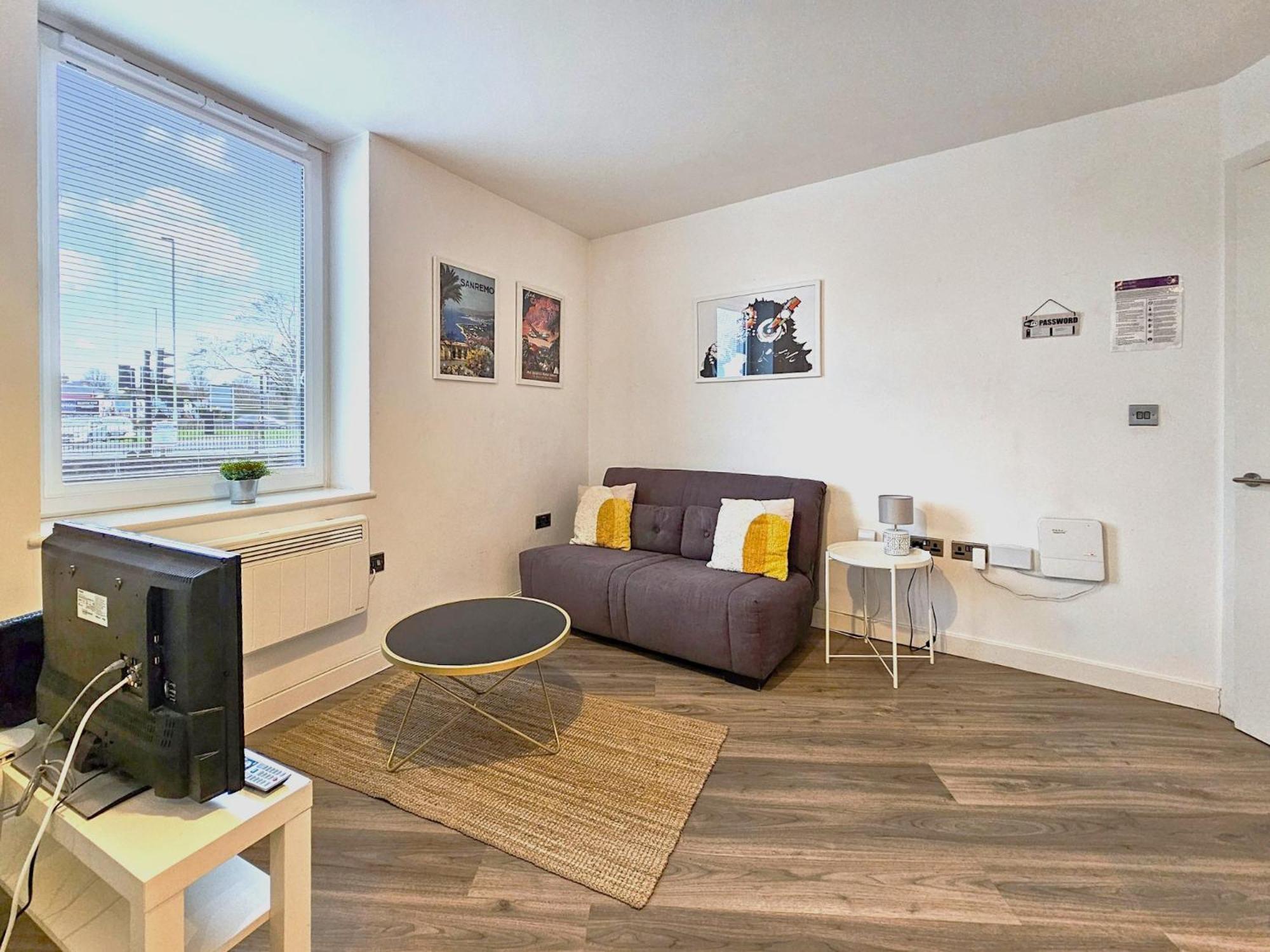The Post House One By Fortuna Property Gloucester Eksteriør billede